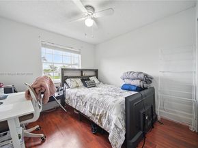 11641 NW 42nd St, Sunrise FL 33323