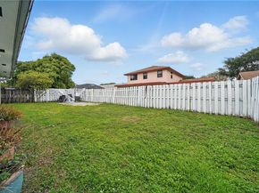 11641 NW 42nd St, Sunrise FL 33323