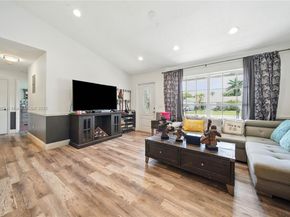 11641 NW 42nd St, Sunrise FL 33323