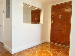 671 NE 195th St 425E, Miami FL 33179