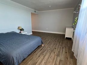 671 NE 195th St 425E, Miami FL 33179