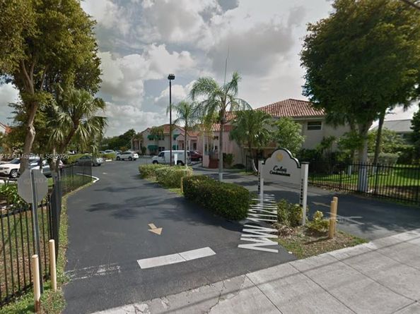 11201 NW 7th St 204, Sweetwater FL 33172