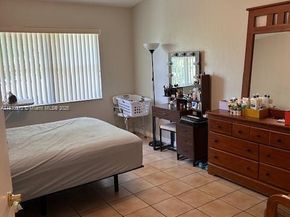 11201 NW 7th St 204, Sweetwater FL 33172