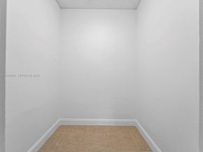 720 Cypress Ln F9, Deerfield Beach FL 33064