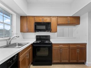 720 Cypress Ln F9, Deerfield Beach FL 33064