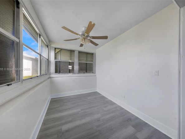 2520 NW 2nd Dr, Pompano Beach FL 33064