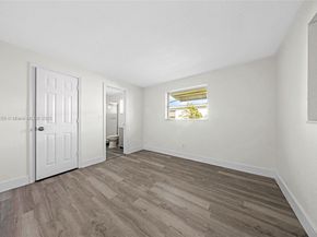 2520 NW 2nd Dr, Pompano Beach FL 33064