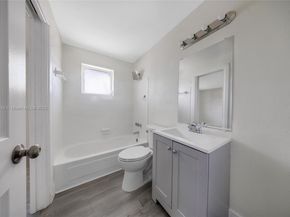 2520 NW 2nd Dr, Pompano Beach FL 33064