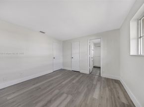 2520 NW 2nd Dr, Pompano Beach FL 33064