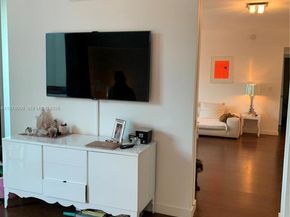 720 NE 62nd St 403, Miami FL 33138