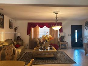5306 Roosevelt St, Hollywood FL 33021