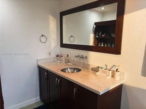 5306 Roosevelt St, Hollywood FL 33021