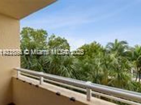 2775 NE 187th St 312, Aventura FL 33180