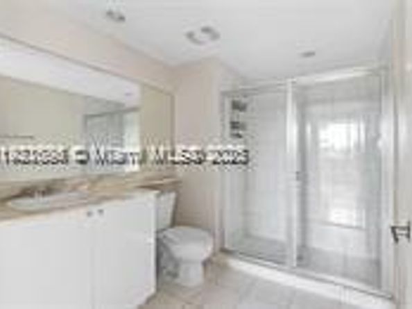2775 NE 187th St 312, Aventura FL 33180