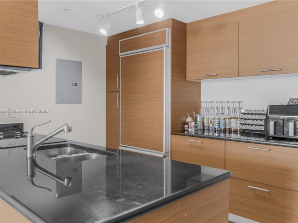 50 Biscayne Blvd 1505, Miami FL 33132