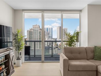 50 Biscayne Blvd