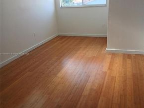 7467 NW 169th Ln, Hialeah FL 33015