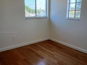 7467 NW 169th Ln, Hialeah FL 33015