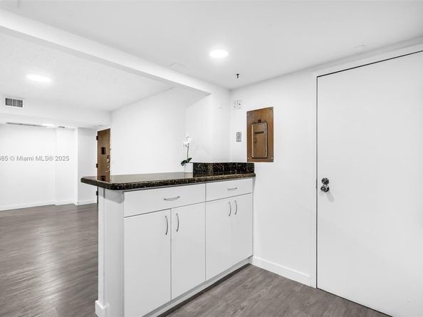 2333 Brickell Ave PH208, Miami FL 33129