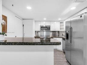2333 Brickell Ave PH208, Miami FL 33129
