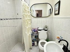 1531 NW 26th Ave, Miami FL 33125