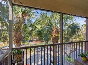 3001 N Oakland Forest Dr 302, Oakland Park FL 33309