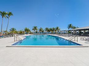 1980 S Ocean Dr 7A, Hallandale Beach FL 33009