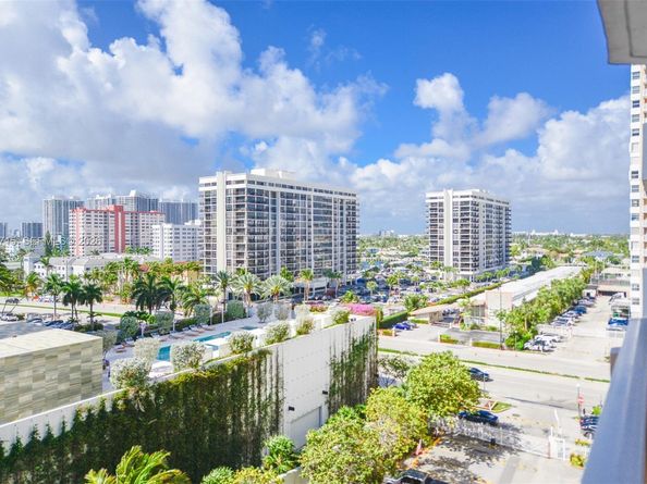 1980 S Ocean Dr 7A, Hallandale Beach FL 33009