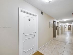 1401 S Ocean Dr PH2, Hollywood FL 33019