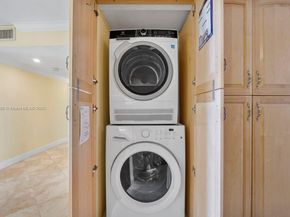 1401 S Ocean Dr PH2, Hollywood FL 33019