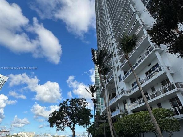 901 Brickell Key Blvd 3607, Miami FL 33131