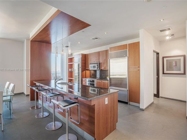 901 Brickell Key Blvd 3607, Miami FL 33131