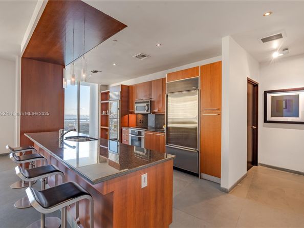 901 Brickell Key Blvd 3607, Miami FL 33131