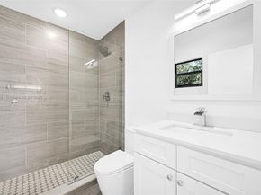 18750 SW 117th Ave, Miami FL 33177