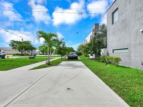 18750 SW 117th Ave, Miami FL 33177