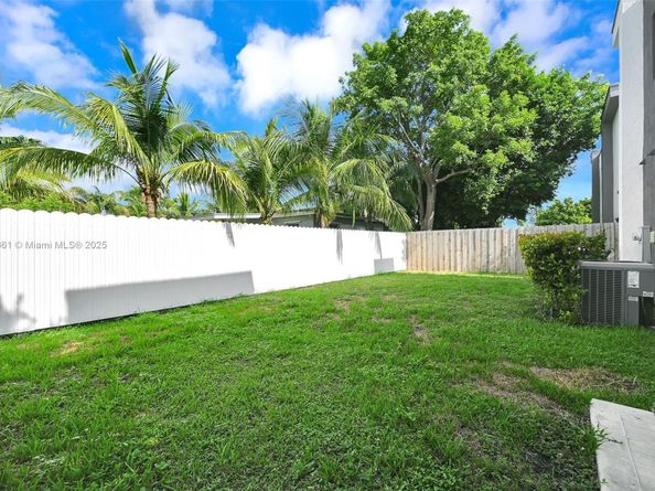 18750 SW 117th Ave, Miami FL 33177