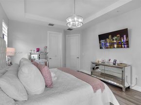 11778 SW 13th Ln, Pembroke Pines FL 33025