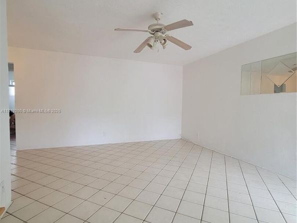 Undisclosed Address #A11819200, Hollywood FL 33020