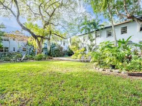 5565 SW 80th St 112D, Miami FL 33143