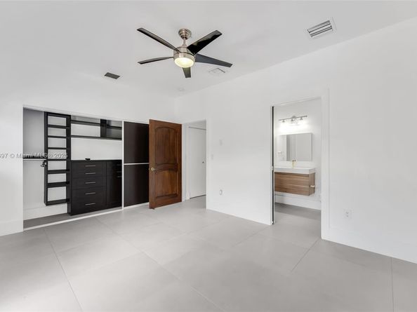 2924 Bridgeport Ave, Miami FL 33133