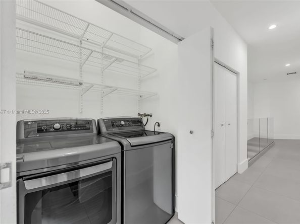 2924 Bridgeport Ave, Miami FL 33133
