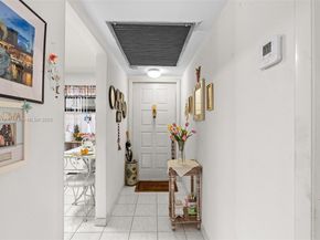 1101 Colony Point Cir 307, Pembroke Pines FL 33026