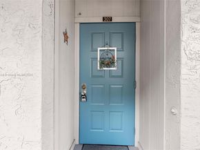 1101 Colony Point Cir 307, Pembroke Pines FL 33026