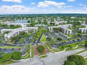 1101 Colony Point Cir 307, Pembroke Pines FL 33026