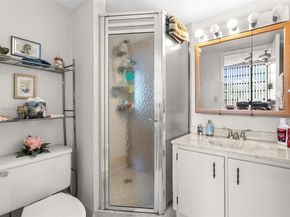 1101 Colony Point Cir 307, Pembroke Pines FL 33026