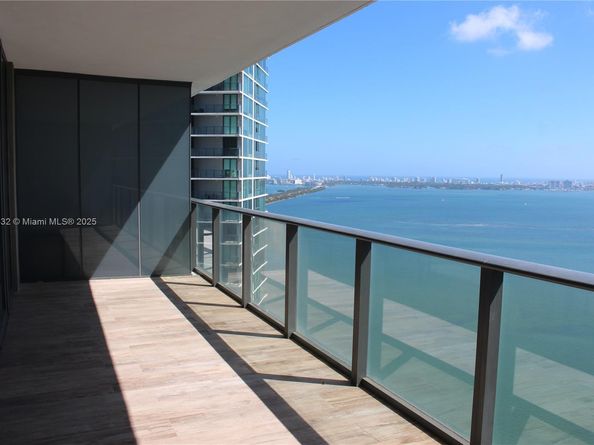 650 NE 32nd St 3703, Miami FL 33137