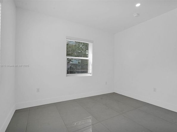 15955 NW 21st Ave, Miami Gardens FL 33054