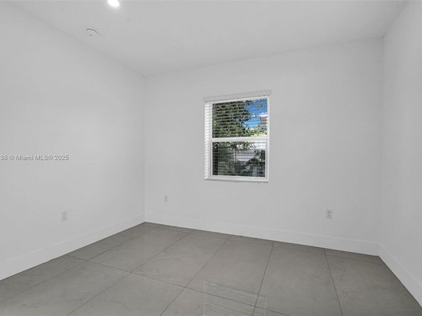 15955 NW 21st Ave, Miami Gardens FL 33054