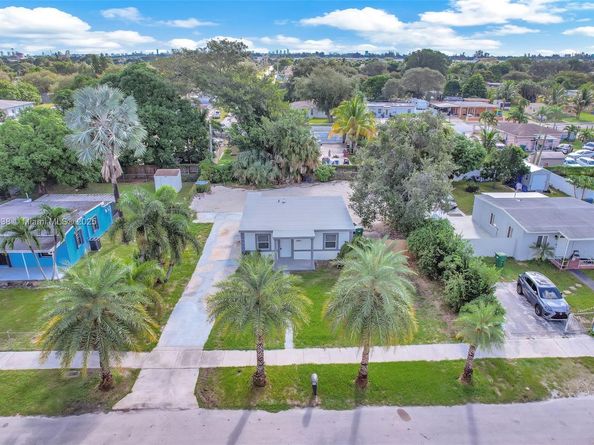 15955 NW 21st Ave, Miami Gardens FL 33054