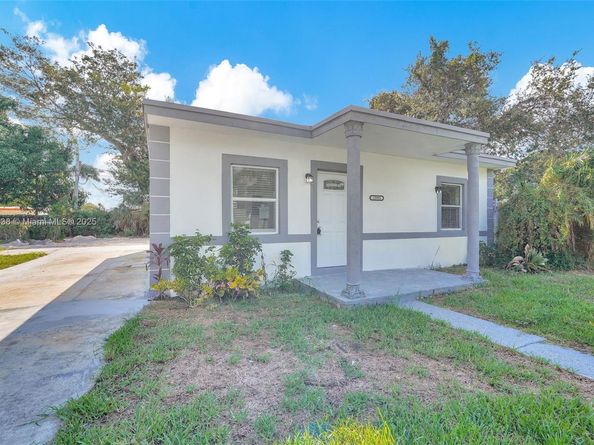 15955 NW 21st Ave, Miami Gardens FL 33054